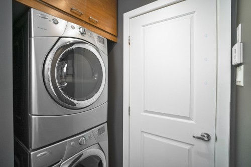 Salle de lavage - 311-7000 Rue Allard, Montréal (Lasalle), QC - Indoor Photo Showing Laundry Room