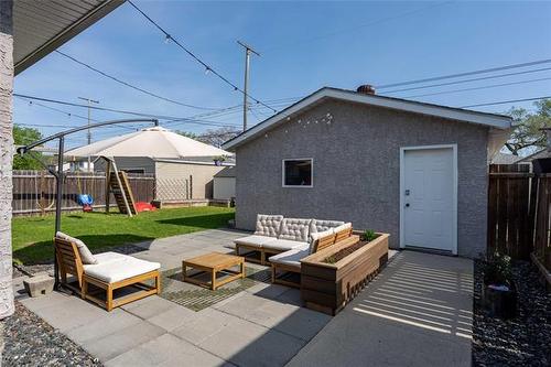 1007 Talbot Ave, Winnipeg, MB 