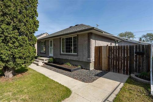 1007 Talbot Ave, Winnipeg, MB 