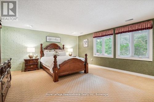 5590 Steeles Avenue W, Milton, ON - Indoor Photo Showing Bedroom