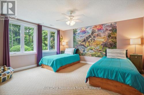 5590 Steeles Avenue W, Milton, ON - Indoor Photo Showing Bedroom