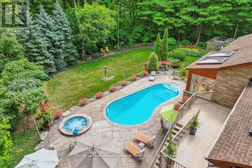 5590 Steeles Avenue W, Milton, ON - Outdoor With In Ground Pool