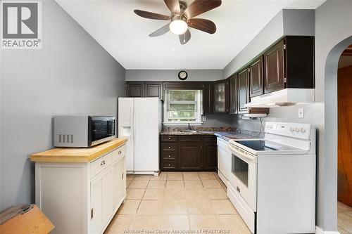 3668 Mckay, Windsor, ON - Indoor Photo Showing Kitchen With Double Sink