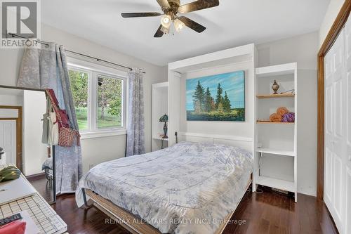 Main level 3rd bedroom with Murphy Bed - 10655 Sideroad 17, Brock, ON 