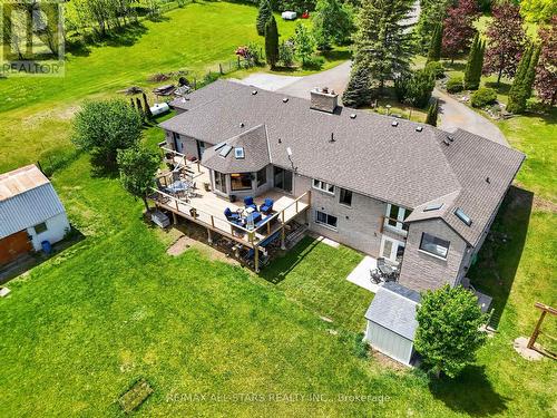 Huge deck, walkout basement & lovely in-law suite - 10655 Sideroad 17, Brock, ON 