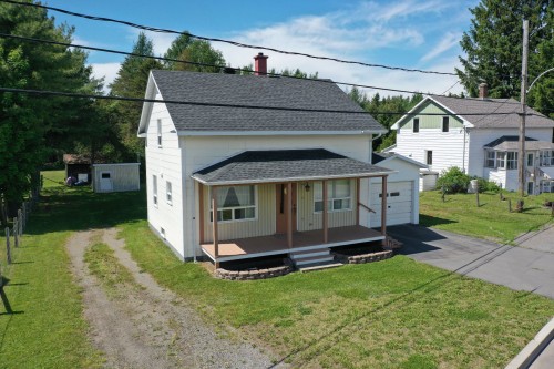 Façade - 335 Rue De L'Église, Saint-Bruno-De-Kamouraska, QC 