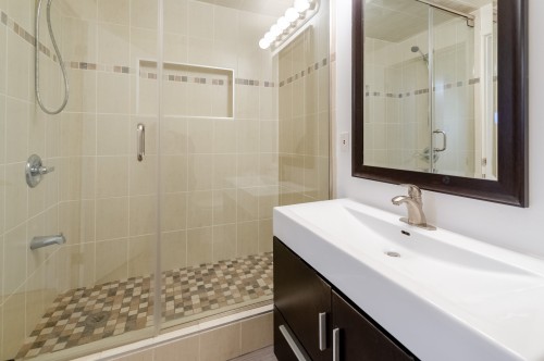 Salle de bains - 7935 Rue Rostand, Brossard, QC - Indoor Photo Showing Bathroom