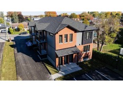 1-813 Av. de Grande-Île  Salaberry-De-Valleyfield, QC J6S 3N8