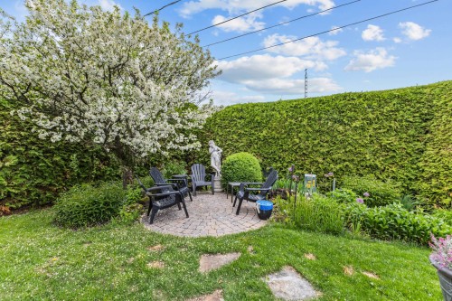 Courtyard - 496 Rue Fortin, Napierville, QC - Outdoor