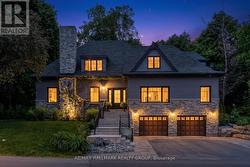 22 CEDAR ROAD Ottawa, ON K1J 6L4