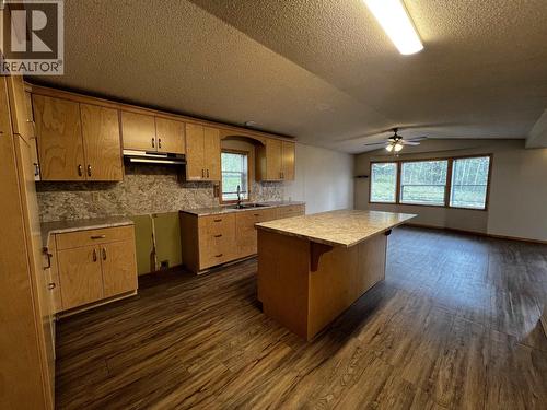 100 Schritt Crescent, Burns Lake, BC - Indoor Photo Showing Kitchen