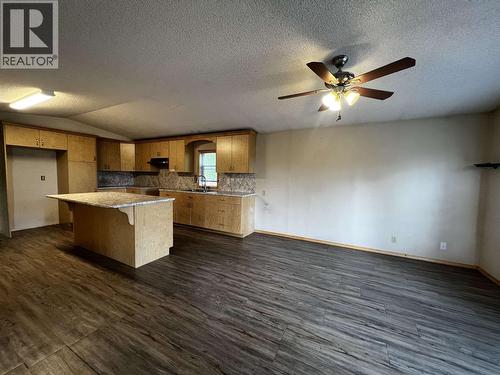 100 Schritt Crescent, Burns Lake, BC - Indoor Photo Showing Kitchen
