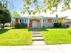 57 KILBRIDE ROAD Toronto, ON M1J 1X6