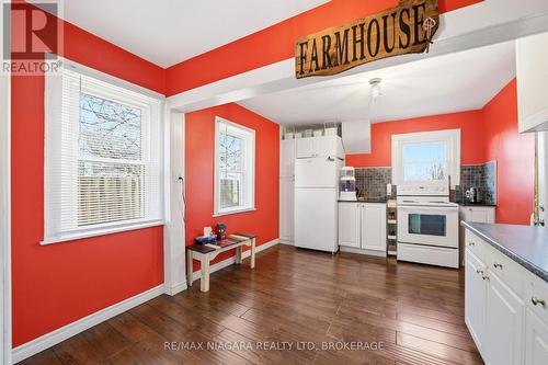 4919 Huron Street, Niagara Falls (Cherrywood), ON - Indoor Photo Showing Kitchen