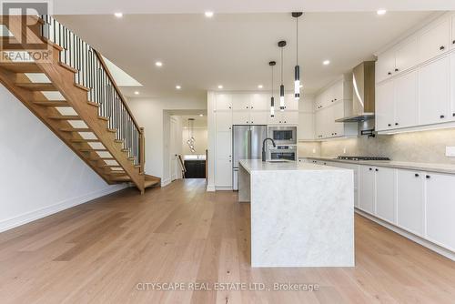 956 Fourth Street, Mississauga, ON - Indoor Photo Showing Bedroom