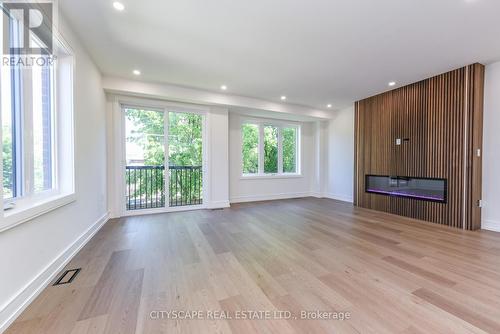 956 Fourth Street, Mississauga, ON - Indoor Photo Showing Other Room