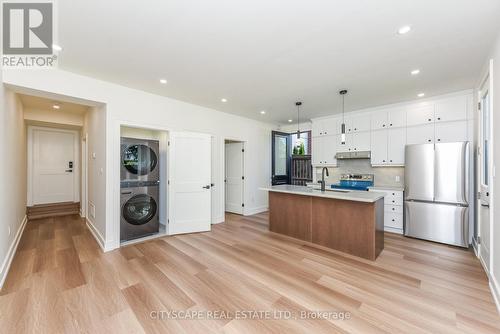 956 Fourth Street, Mississauga, ON - Indoor Photo Showing Other Room