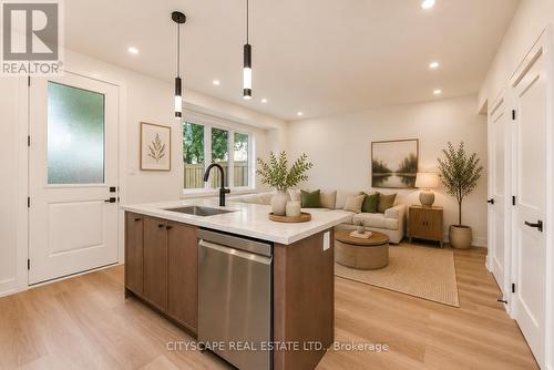 956 Fourth Street, Mississauga, ON - Indoor Photo Showing Other Room
