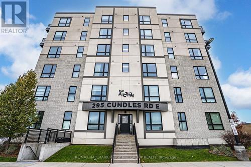 404 - 295 CUNDLES ROAD E  Barrie, ON L4M 0K8