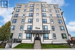 404 - 295 CUNDLES ROAD E Barrie, ON L4M 0K8