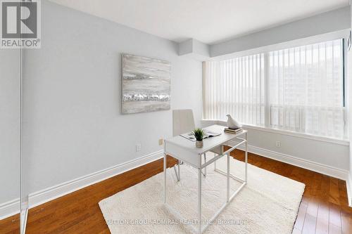 Ph208 - 81 Townsgate Drive, Vaughan, ON - Indoor