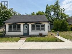 18 PHELPS STREET St. Catharines (Oakdale), ON L2P 2H4
