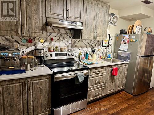 441 Bergamot Avenue, Milton, ON - Indoor Photo Showing Kitchen