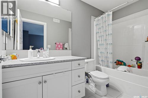 4031 Centennial Drive, Saskatoon, SK - Indoor Photo Showing Bathroom