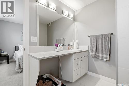 4031 Centennial Drive, Saskatoon, SK - Indoor Photo Showing Bathroom