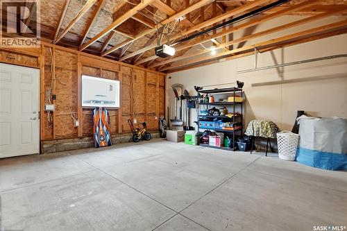4031 Centennial Drive, Saskatoon, SK - Indoor Photo Showing Garage
