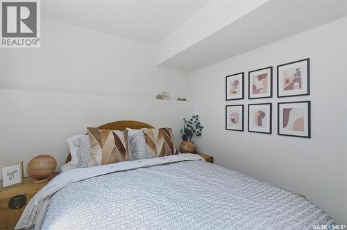 52 Potter Crescent, Saskatoon, SK - Indoor Photo Showing Bedroom