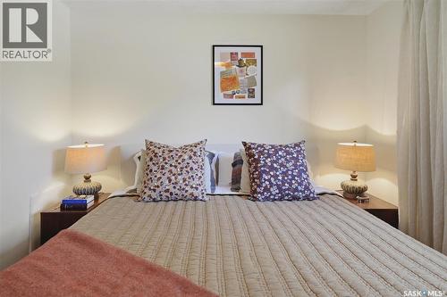 52 Potter Crescent, Saskatoon, SK - Indoor Photo Showing Bedroom