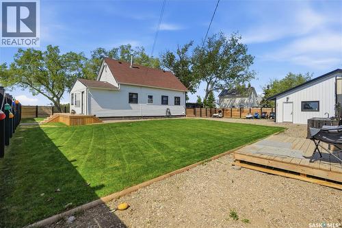 780 Railway Avenue, Elbow, SK - Outdoor