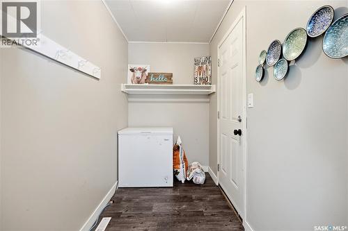 780 Railway Avenue, Elbow, SK - Indoor Photo Showing Other Room