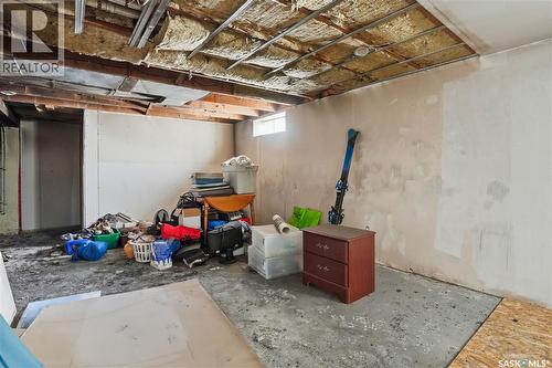 844 6Th Avenue Nw, Moose Jaw, SK - Indoor Photo Showing Basement