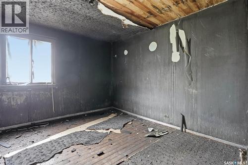 844 6Th Avenue Nw, Moose Jaw, SK - Indoor Photo Showing Other Room