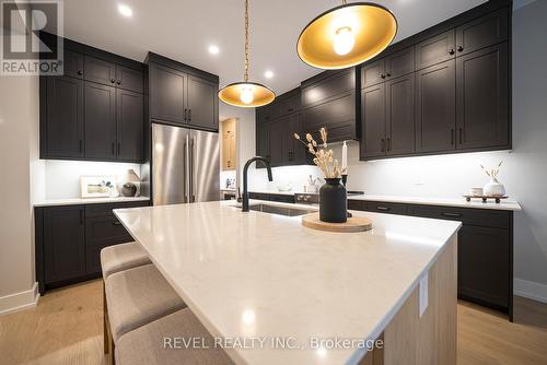 Lot 17 Augustus Street, Brant, ON - Indoor Photo Showing Kitchen With Upgraded Kitchen