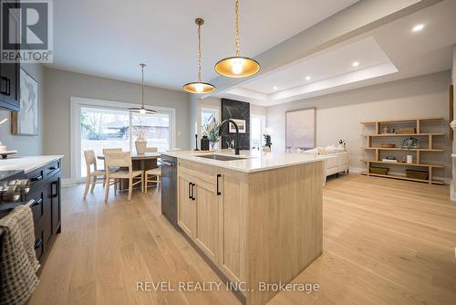 Lot 17 Augustus Street, Brant, ON - Indoor Photo Showing Kitchen With Upgraded Kitchen