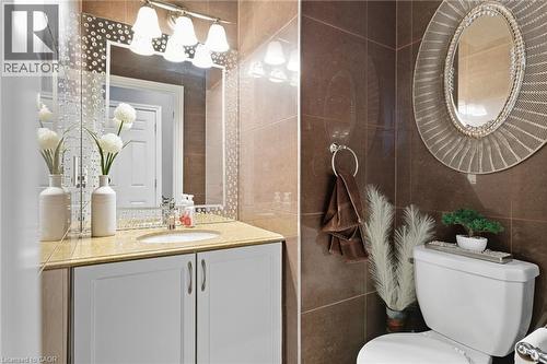23 Kellogg Avenue, Hamilton, ON - Indoor Photo Showing Bathroom