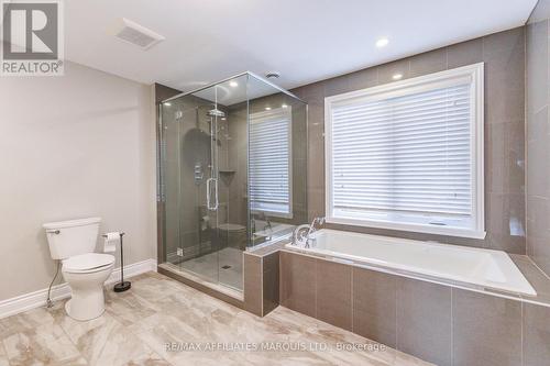 Second level 5 piece bathroom - 3314 Montreal Road, Cornwall, ON - Indoor Photo Showing Bathroom