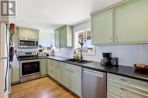 540 Smith Rd, Desbarats, ON - Indoor Photo Showing Kitchen With Double Sink