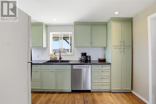 540 Smith Rd, Desbarats, ON - Indoor Photo Showing Kitchen With Double Sink