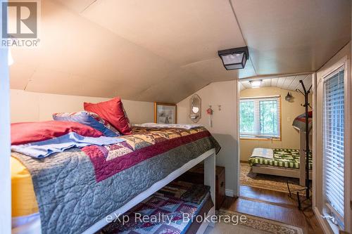 127 Paisley Drive, Chatsworth, ON - Indoor Photo Showing Bedroom