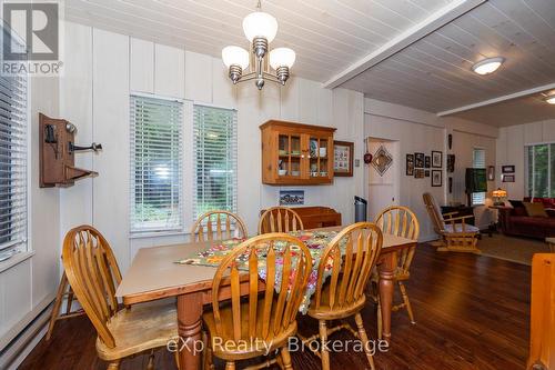 127 Paisley Drive, Chatsworth, ON - Indoor Photo Showing Dining Room