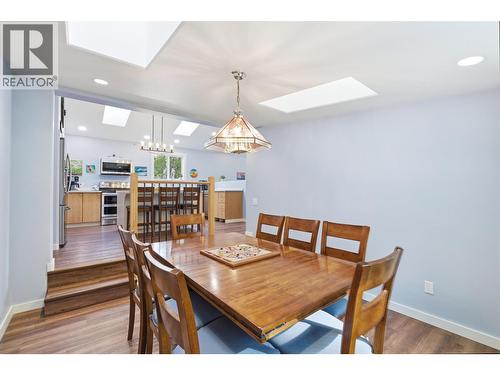 2102 Quartz Road, Quesnel, BC - Indoor Photo Showing Dining Room