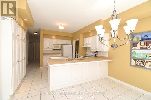 2158 Country Club Drive, Burlington, ON - Indoor Photo Showing Kitchen With Double Sink