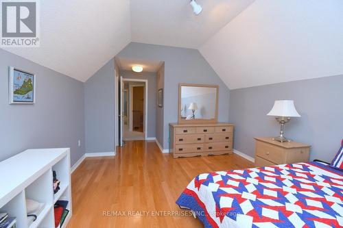 2158 Country Club Drive, Burlington, ON - Indoor Photo Showing Bedroom