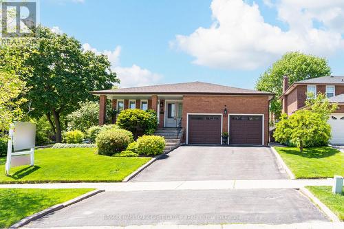 520 MCLEOD CRESCENT  Pickering, ON L1W 3M5