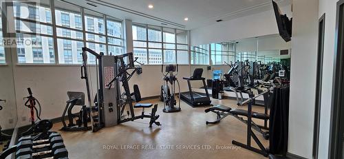 306 - 102 Bloor Street W, Toronto, ON - Indoor Photo Showing Gym Room