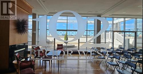 306 - 102 Bloor Street W, Toronto, ON - Indoor